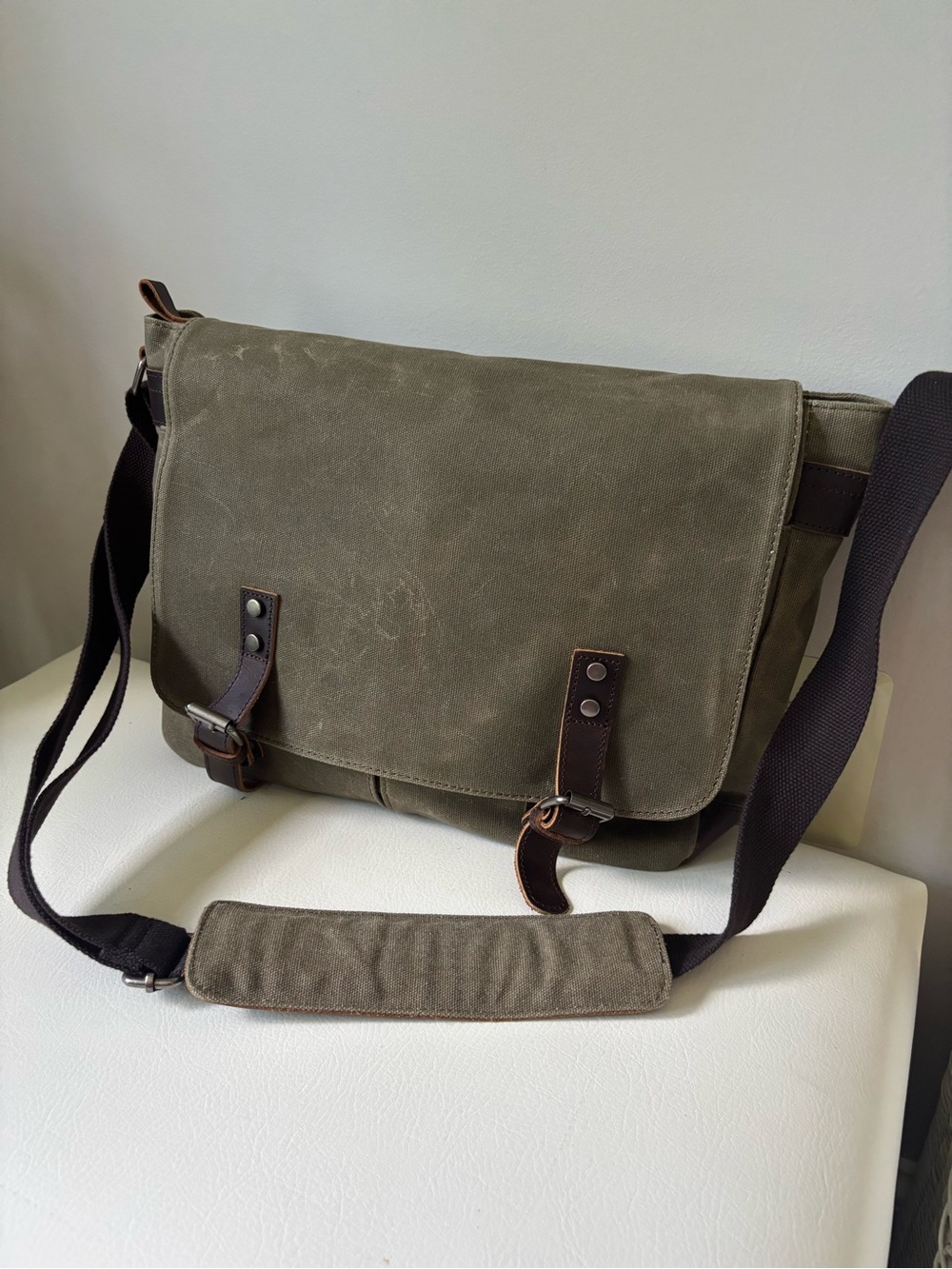 Canvas Messenger Bag for Men - Olive Green